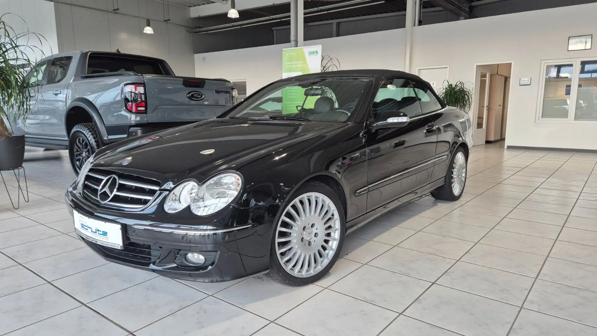 Mercedes-Benz CLK 200 Cabrio Kompressor Avantgarde Schwarz - 1