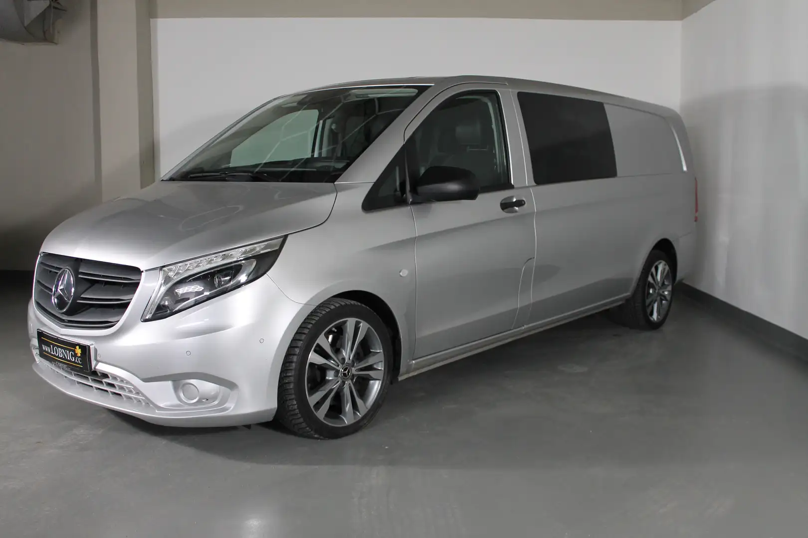 Mercedes-Benz Vito 119 CDI RWD Extralang BusinessVan | AHK Silber - 1