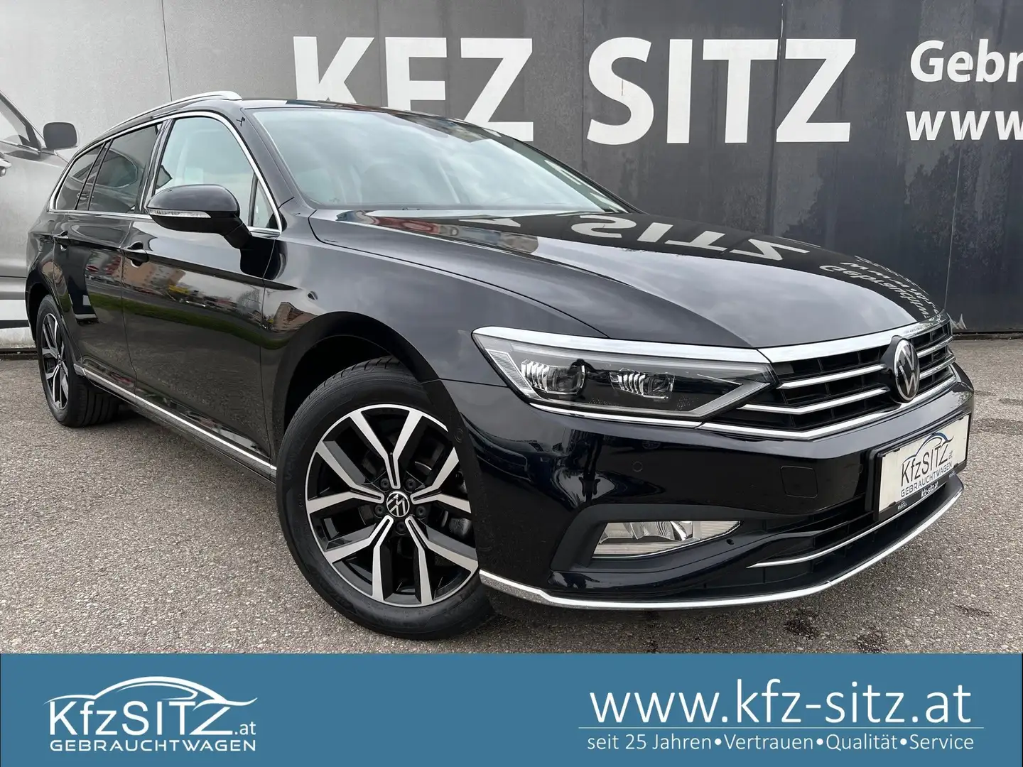 Volkswagen Passat Variant Elegance 2,0 TDI DSG Schwarz - 1