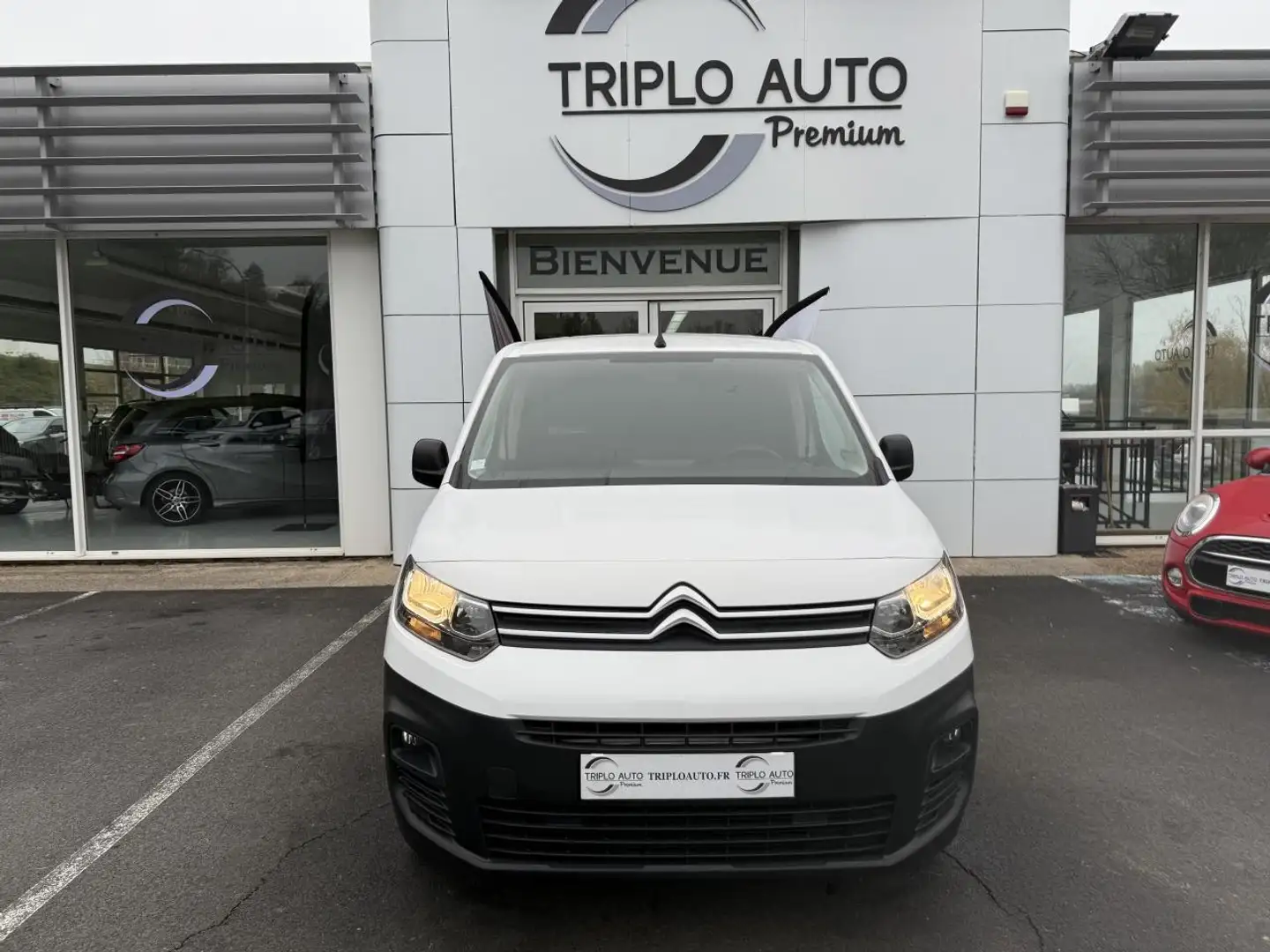 Citroen Berlingo Berlingo 1.5 BlueHDi - 130 III FOURGON Fourgon M Worker 1000 kg + RADAR DE RECUL + CLIM Blanc - 2