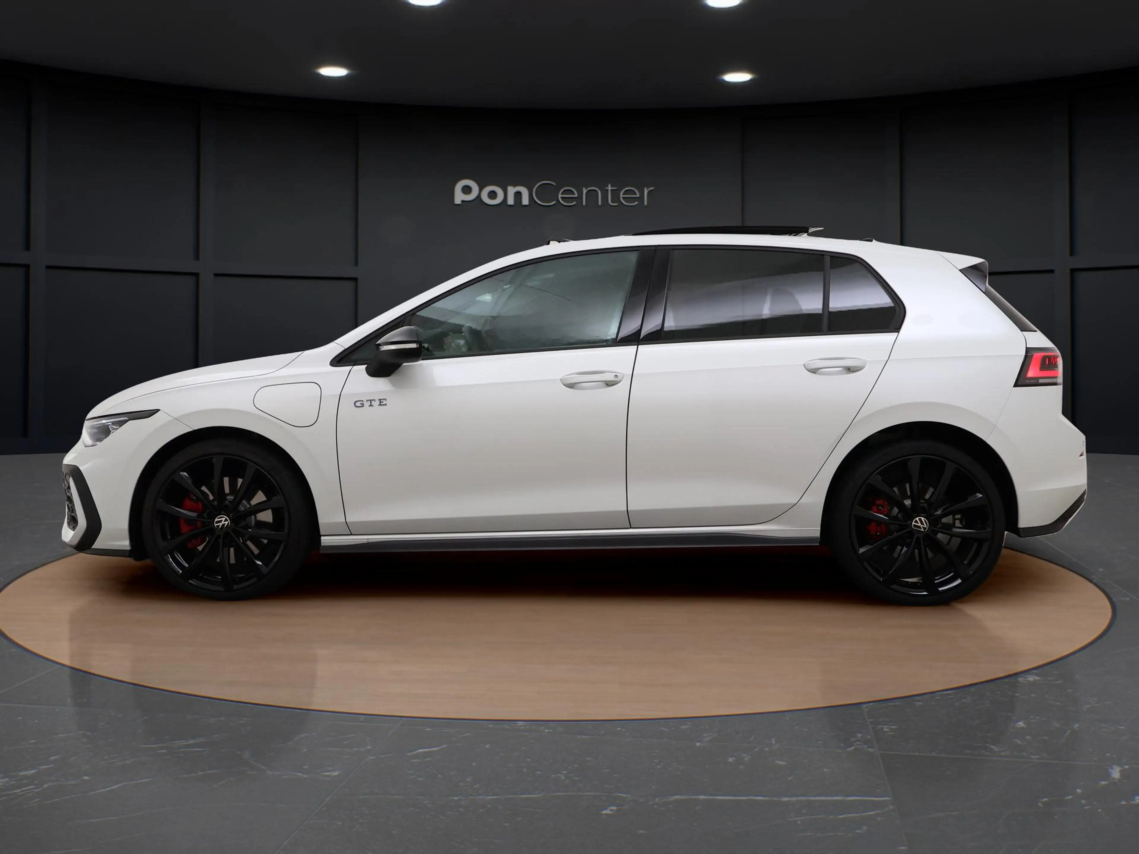 Volkswagen Golf GTE 1.5 eHybrid | Pano Dak | Head-up Display | Camera — photo 6