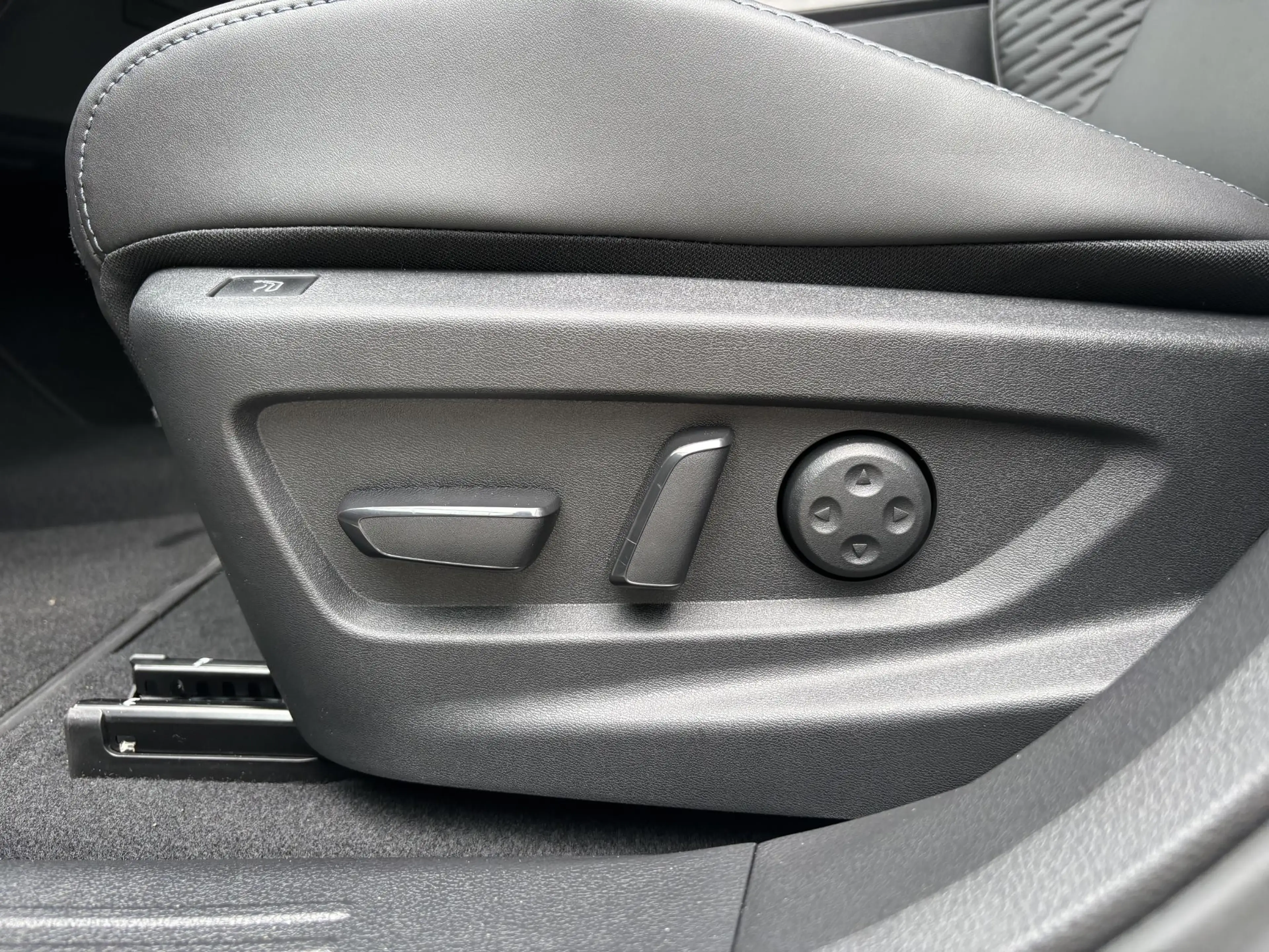 Nissan Leaf Evolve 52 kWh De Nieuwe Nissan LEAF ! — photo 32
