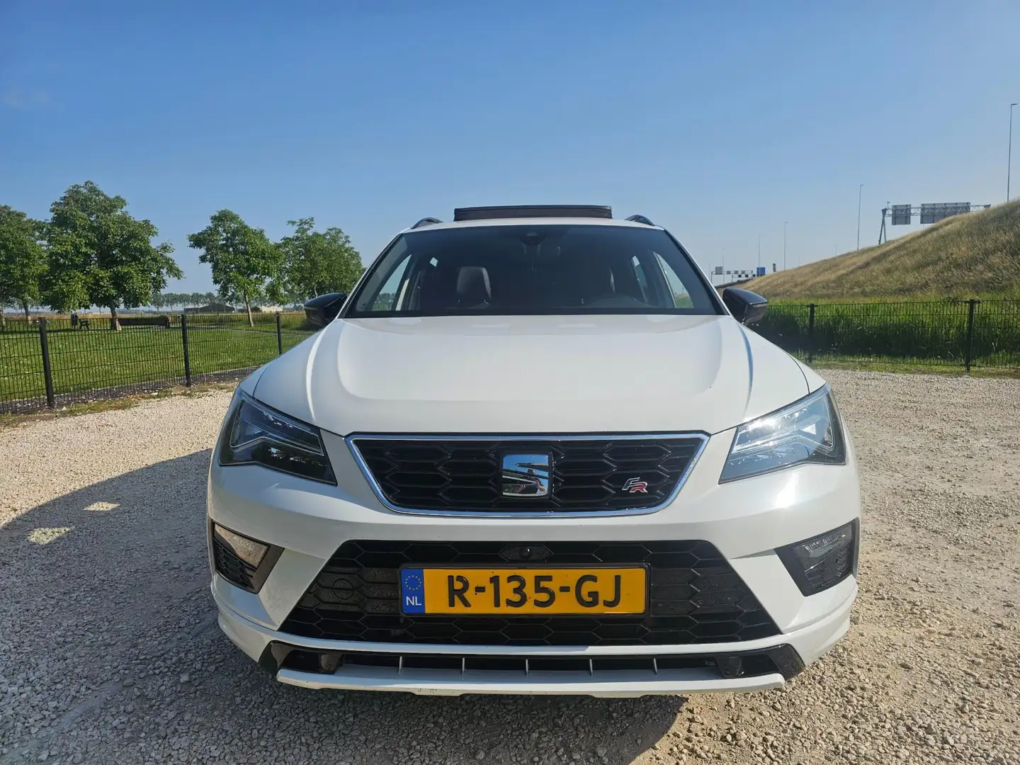 SEAT Ateca 2.0 TDI FR Business Intense Wit - 2