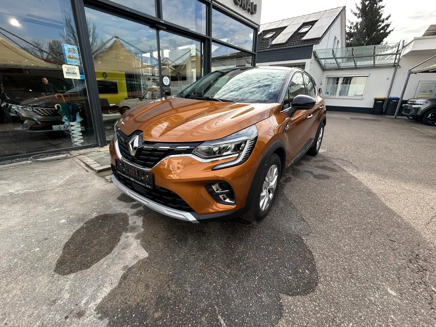 Renault Captur Intens 140PS EDC Automatik inkl. 8-fach Bereifung Orange - 2