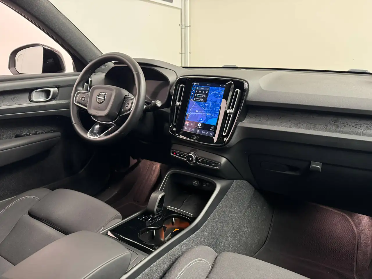 Volvo EX40 Electrische bereik tot 325km, миниатюра 6