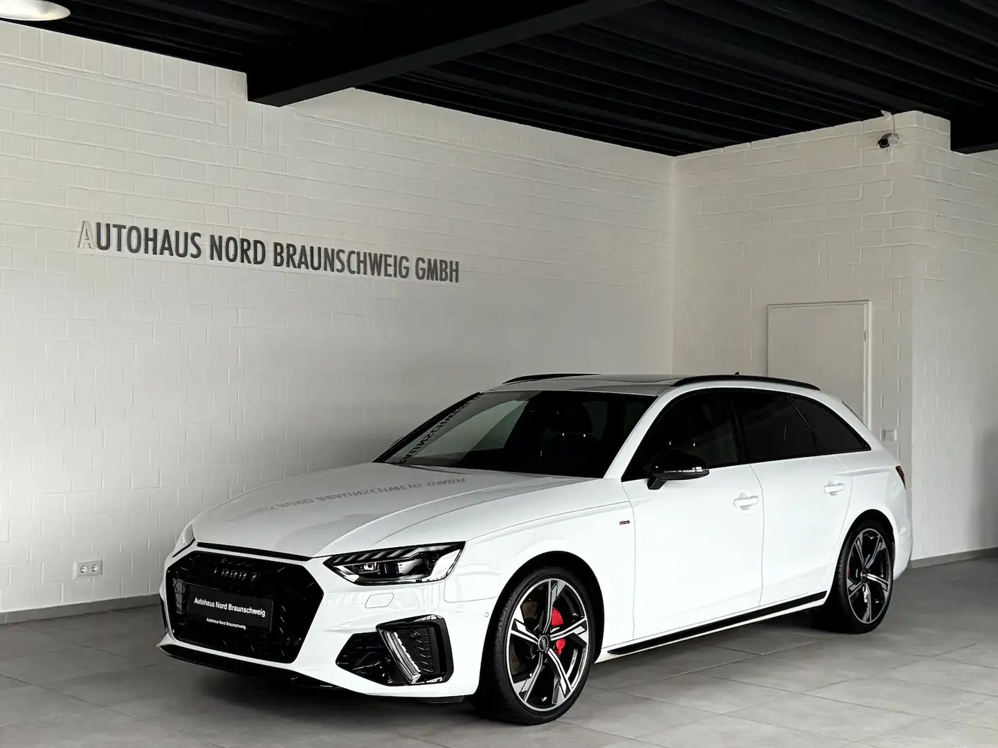 Audi A4 40TFSI S Line Competition Edition Plus*Matrix Weiß - 1