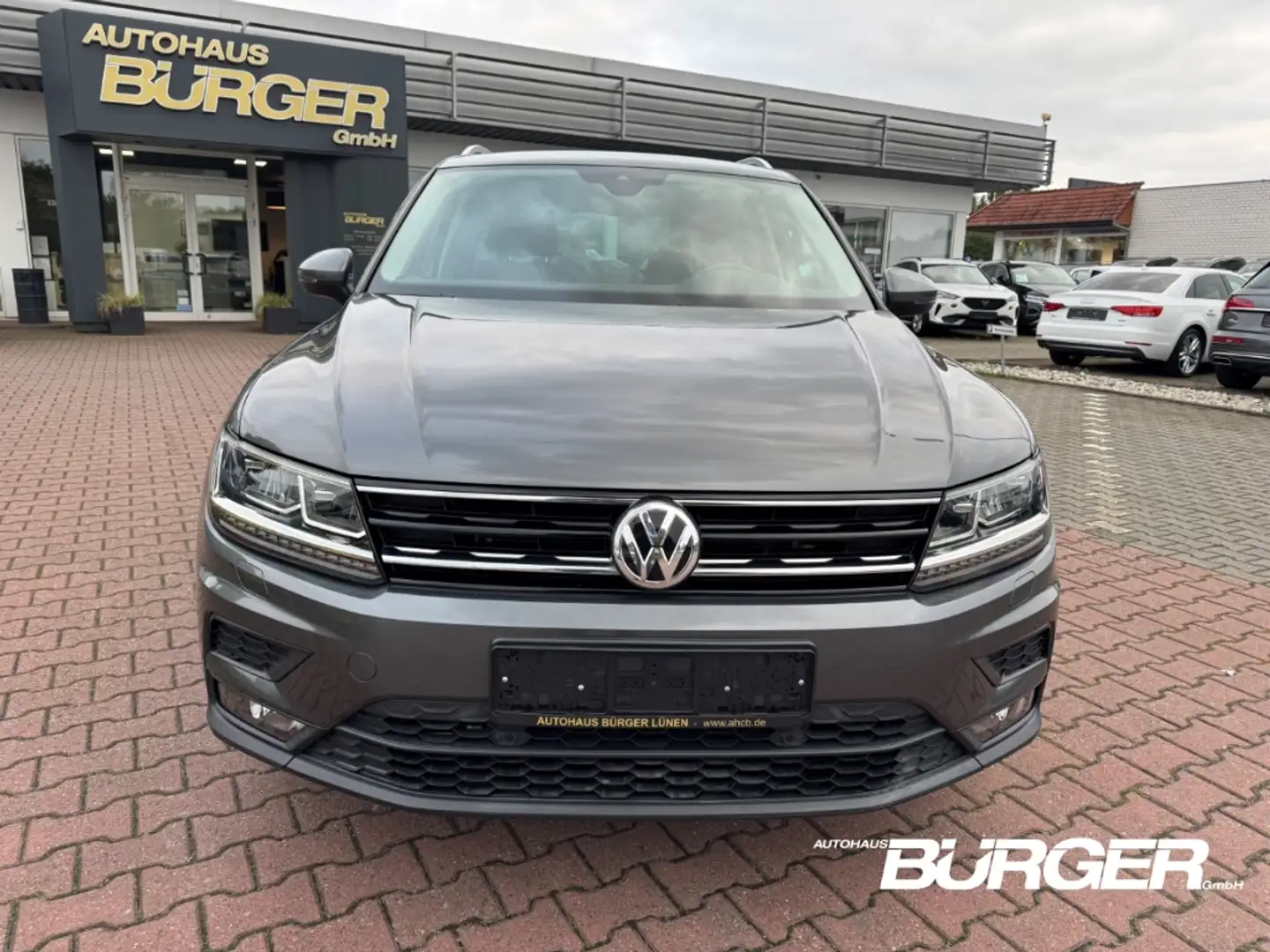 Volkswagen Tiguan Sound 4M 2.0 LED Navi AHK ACC Carplay PDC v+h Wint Grau - 2