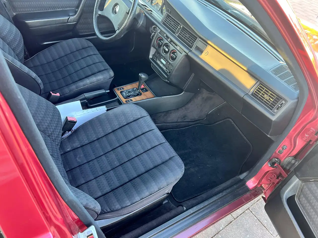 Mercedes-Benz 190 E 2.3, foto 8