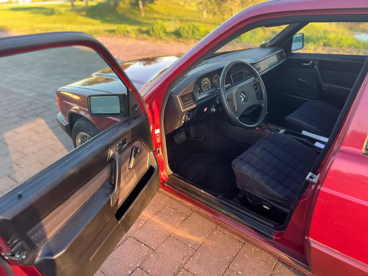 Mercedes-Benz 190 E 2.3, foto 7