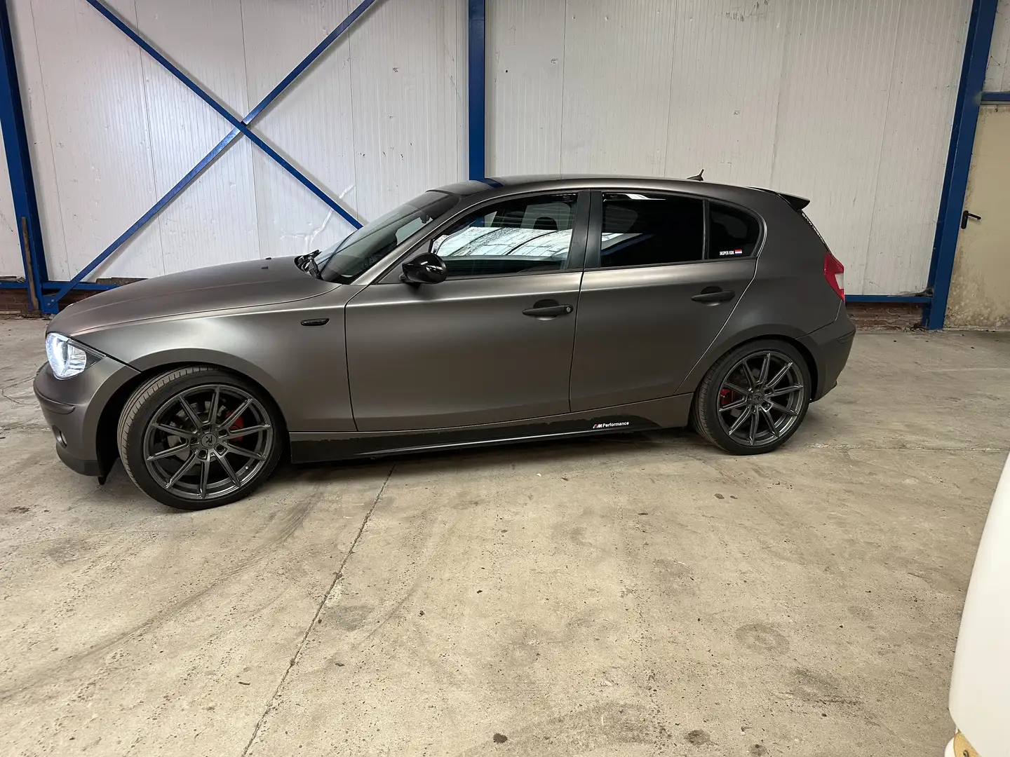 BMW 116 116 116i Executive Grijs - 2