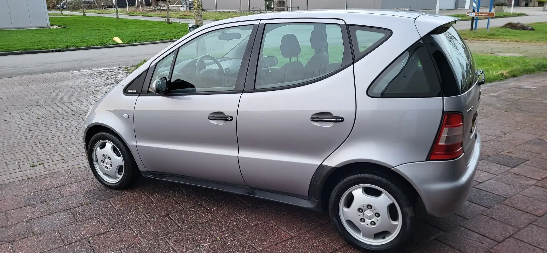 Mercedes-Benz A 160 Elegance Grijs - 2