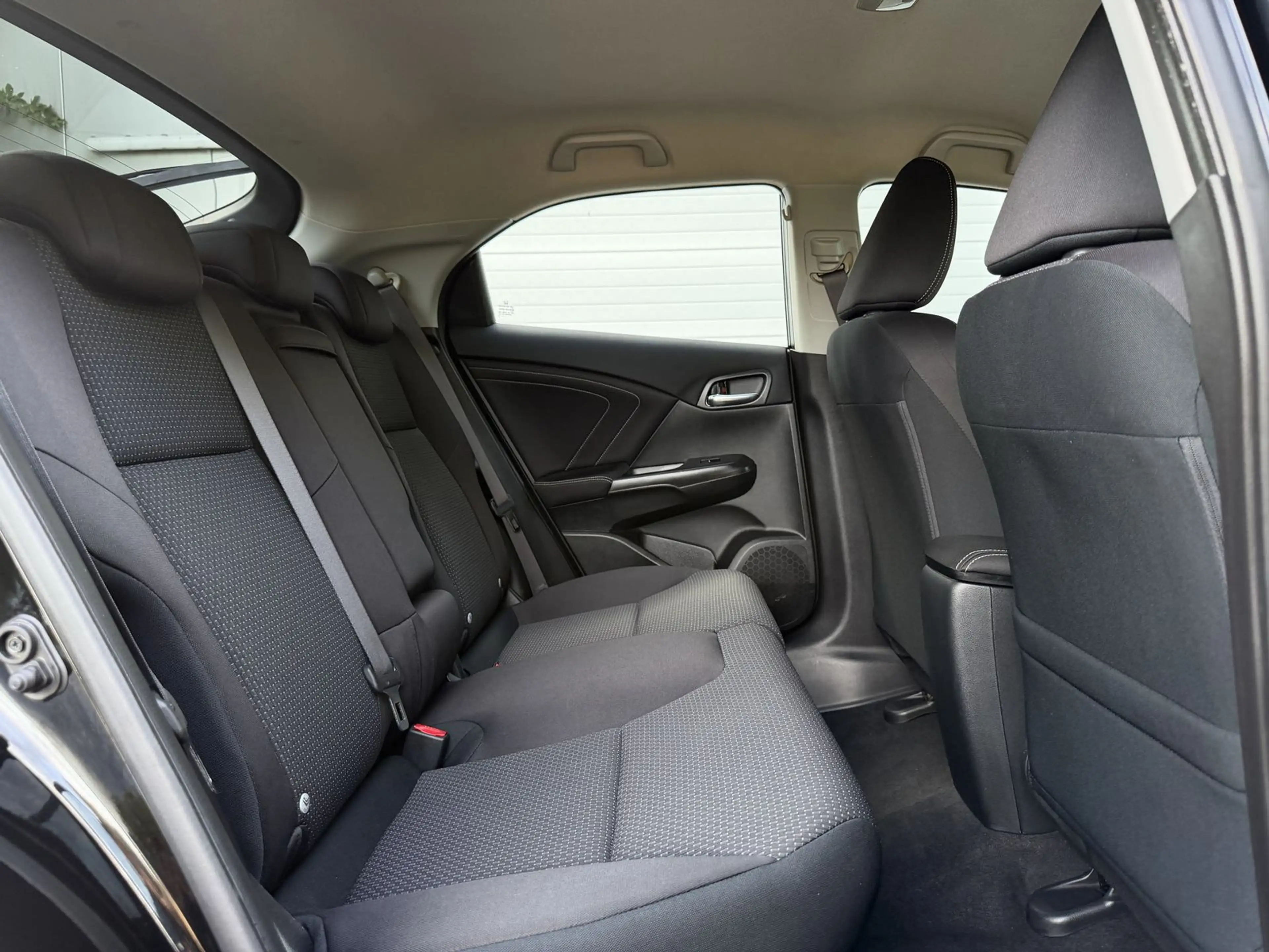 Honda Civic 1.8 Elegance Klima/Kamera/Sitzheizung — photo 9