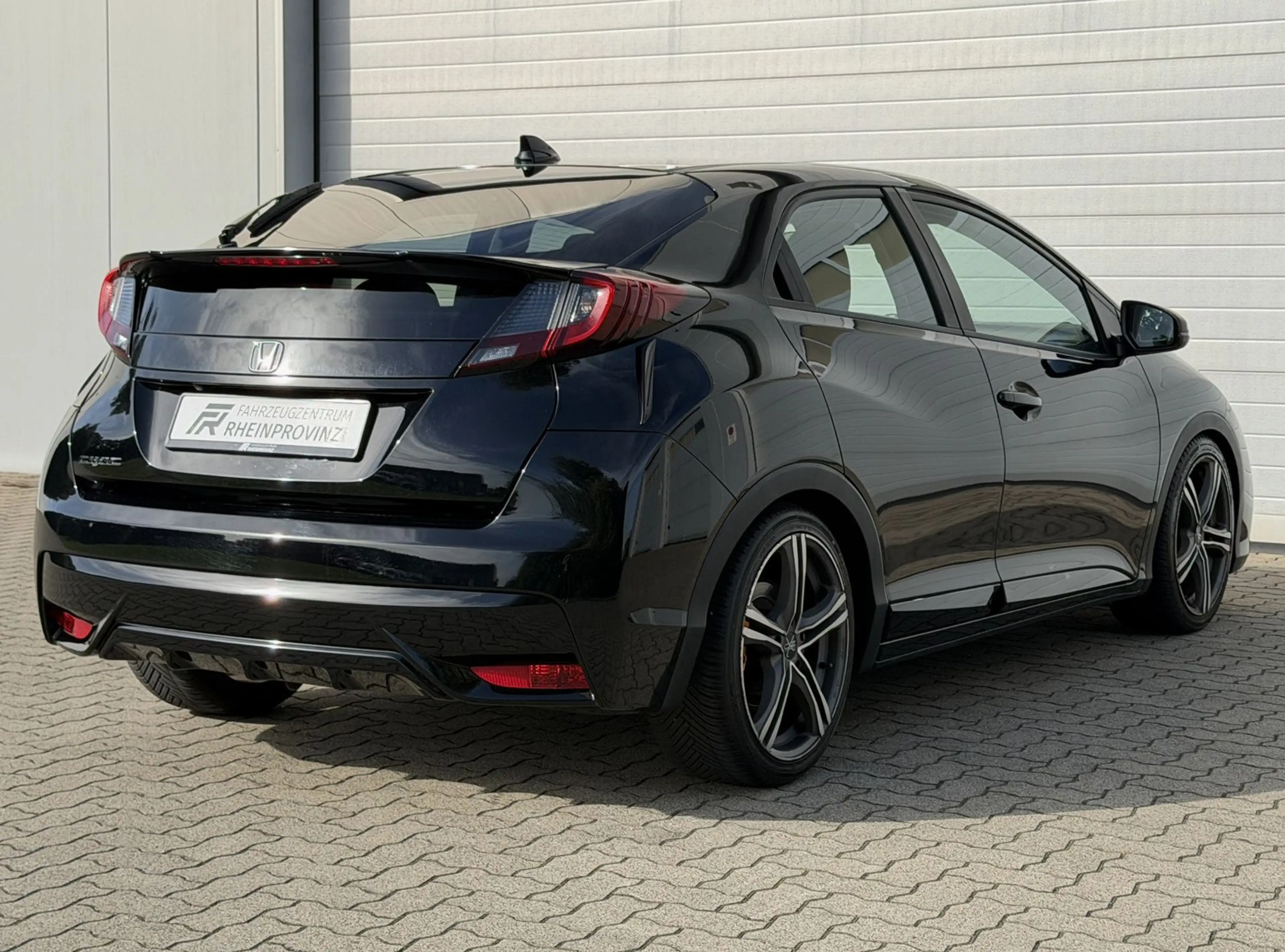 Honda Civic 1.8 Elegance Klima/Kamera/Sitzheizung — photo 3