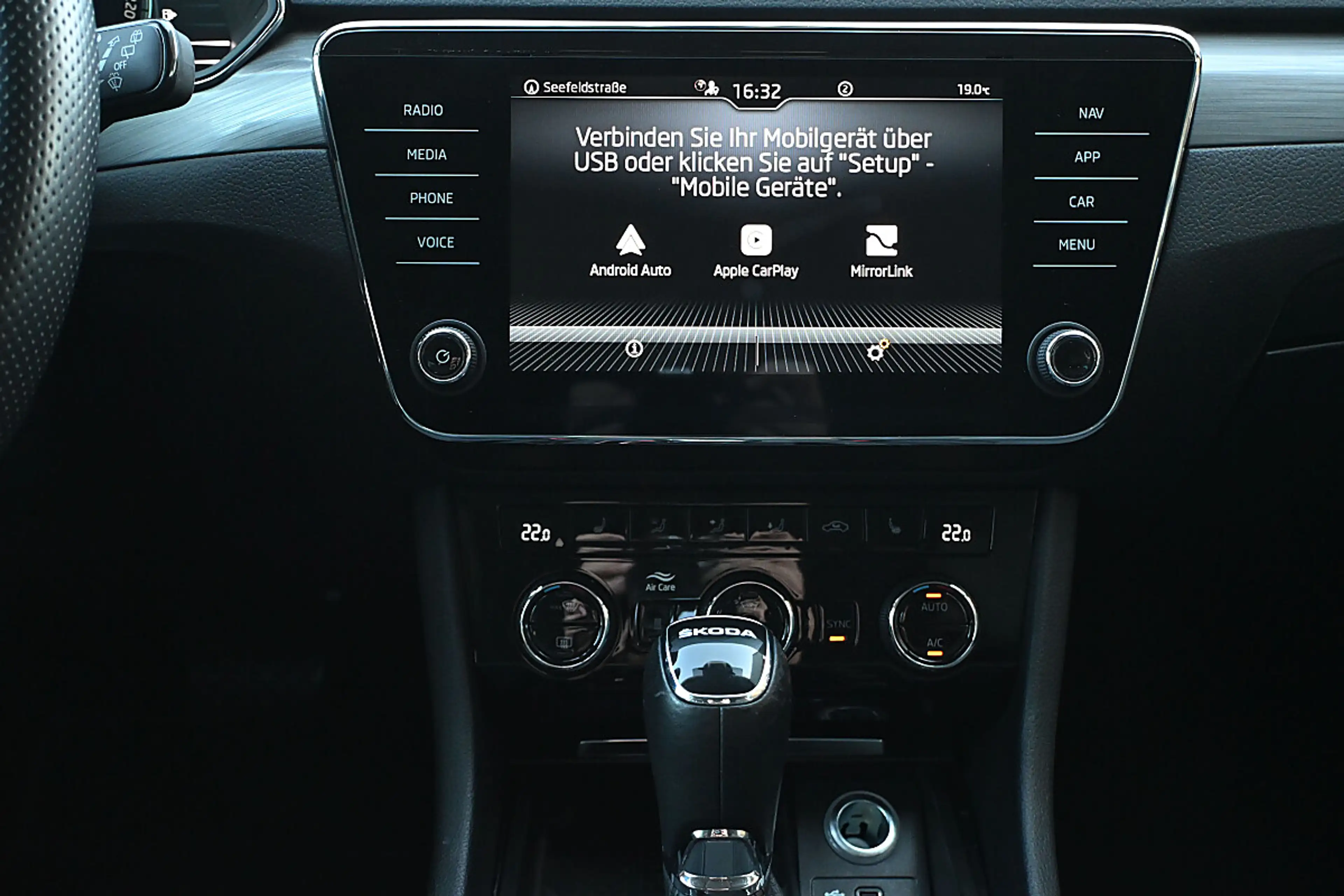 Skoda Superb Kombi 2,0 TDI Style DSG ACC, MatrixLED, Kamera,... — photo 15
