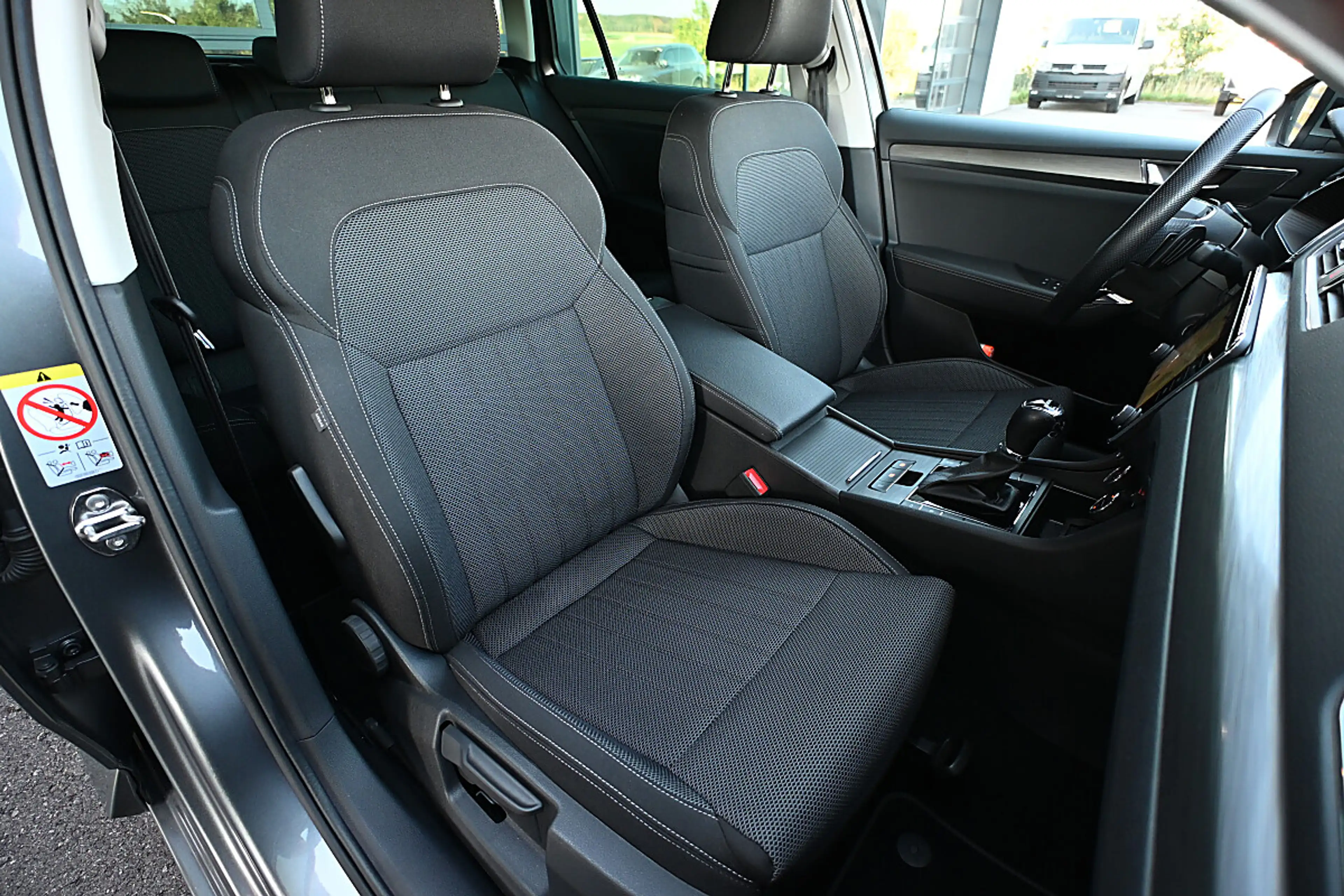 Skoda Superb Kombi 2,0 TDI Style DSG ACC, MatrixLED, Kamera,... — photo 9