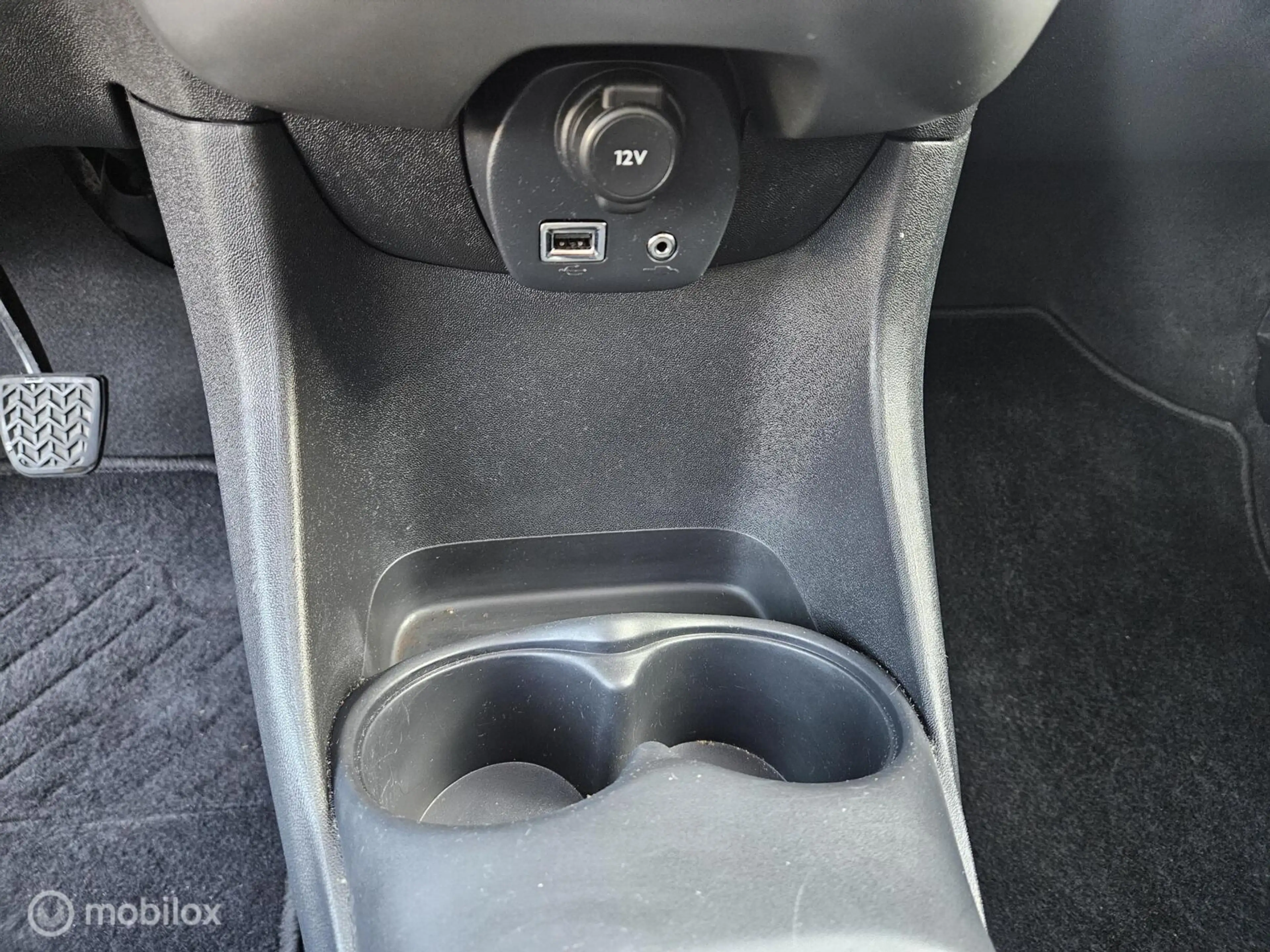 Citroen C1 1.0 e-VTi Airscape Shine — photo 14