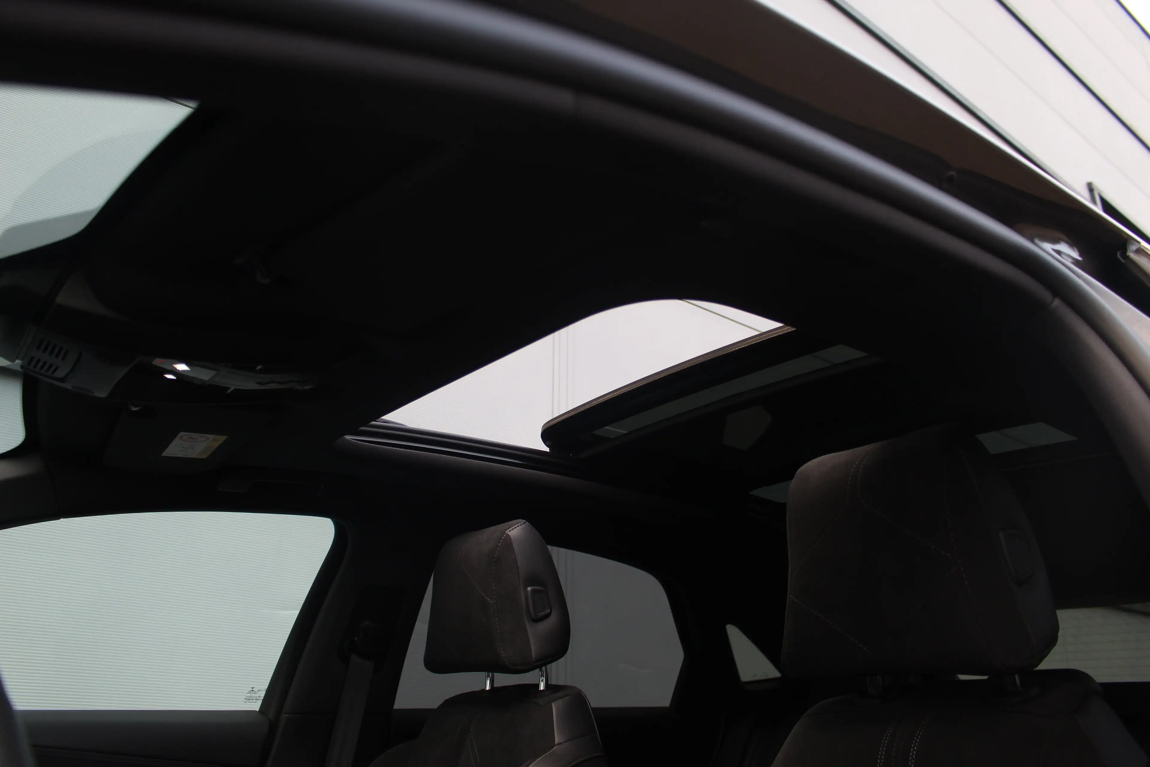 DS Automobiles DS 7 Crossback E-Tense 4x4 Performance Line | Pano | Leder / Alca — photo 4