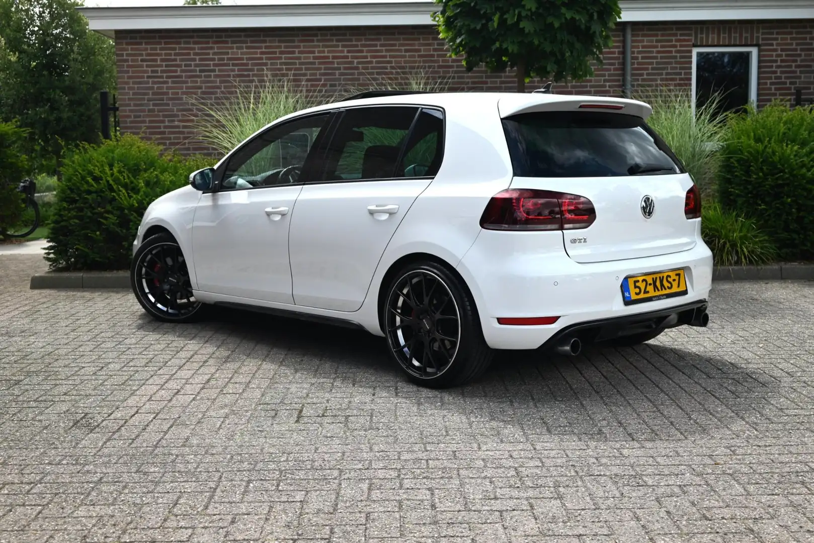 Volkswagen Golf GTI 2.0 211 PK Xenon Schuifdak Dynaudio Camera Stoelve Wit - 2