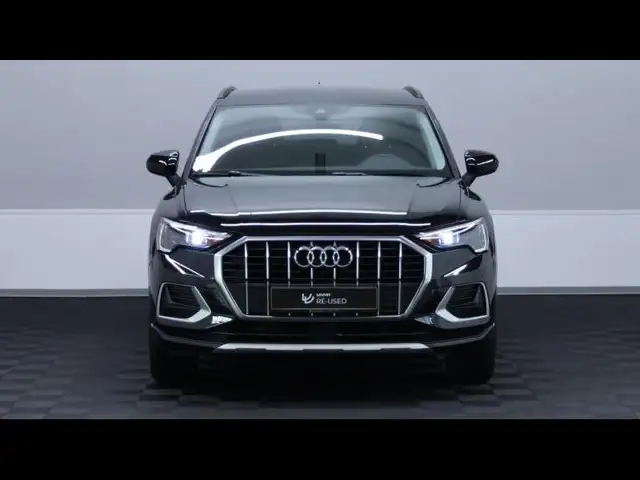 Audi Q3 view 2