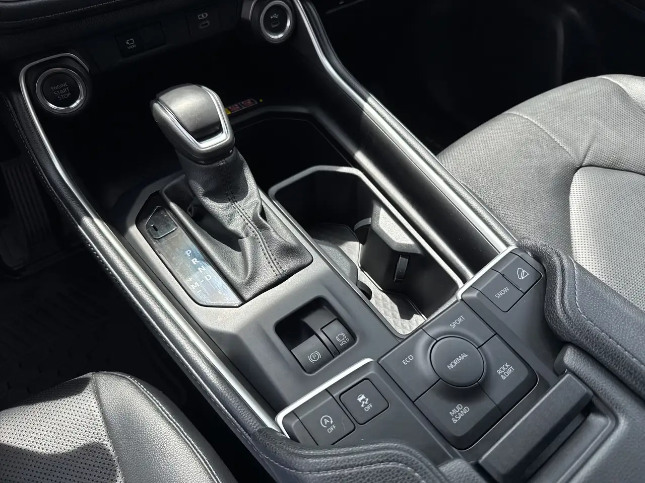 Toyota Grand Highlander fotografie Toyota Grand Highlander