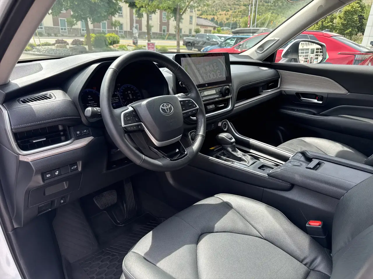 Toyota Grand Highlander fotografie Toyota Grand Highlander