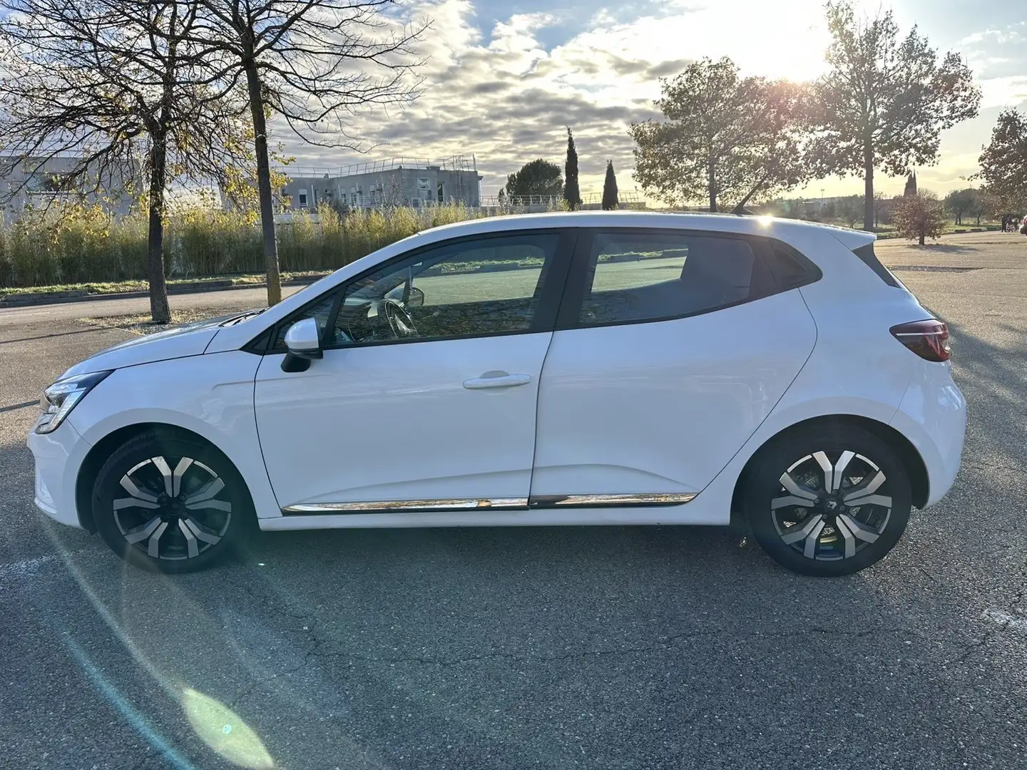 Renault Clio IV SOCIETE DCI 90 ENERGY ECO2 AIR 90G - 2