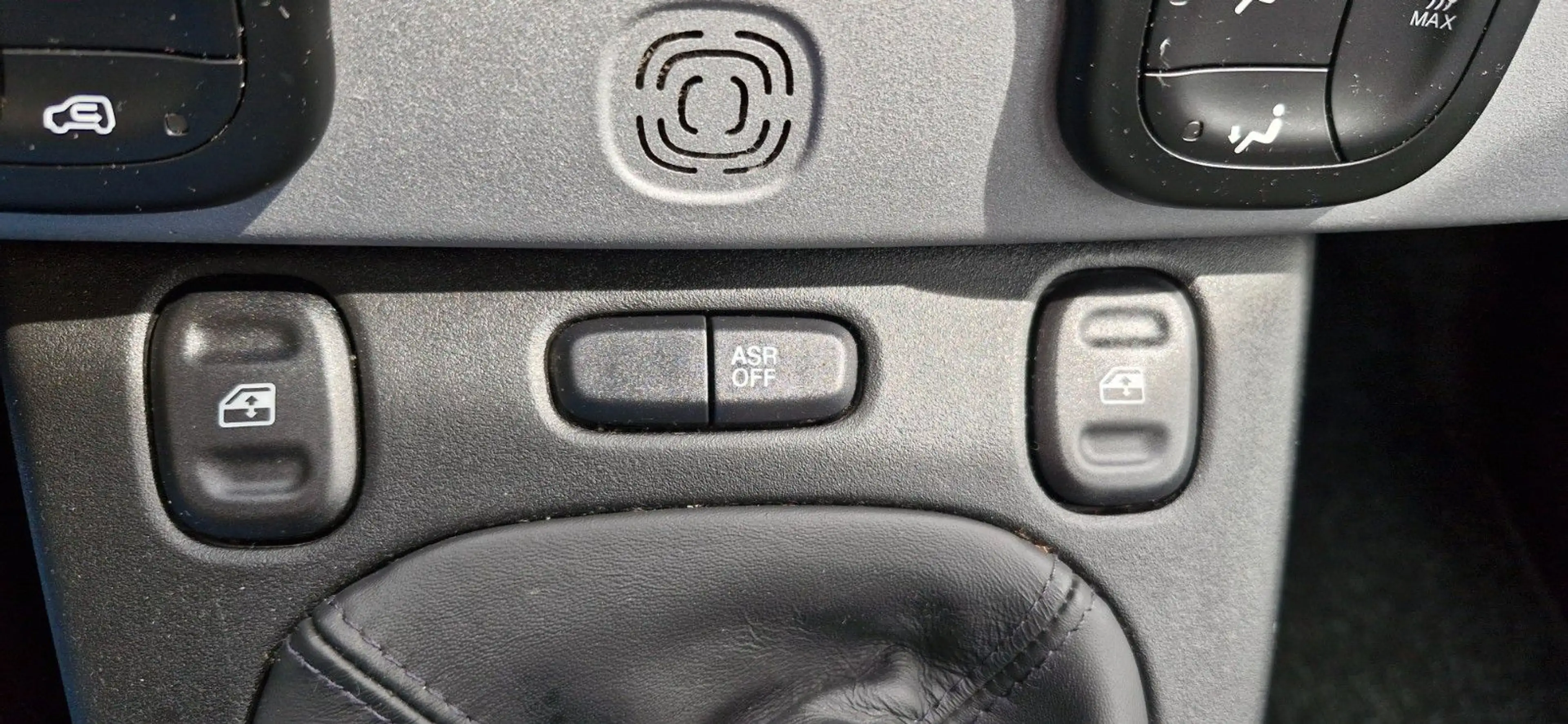 Fiat Panda City Cross — photo 13