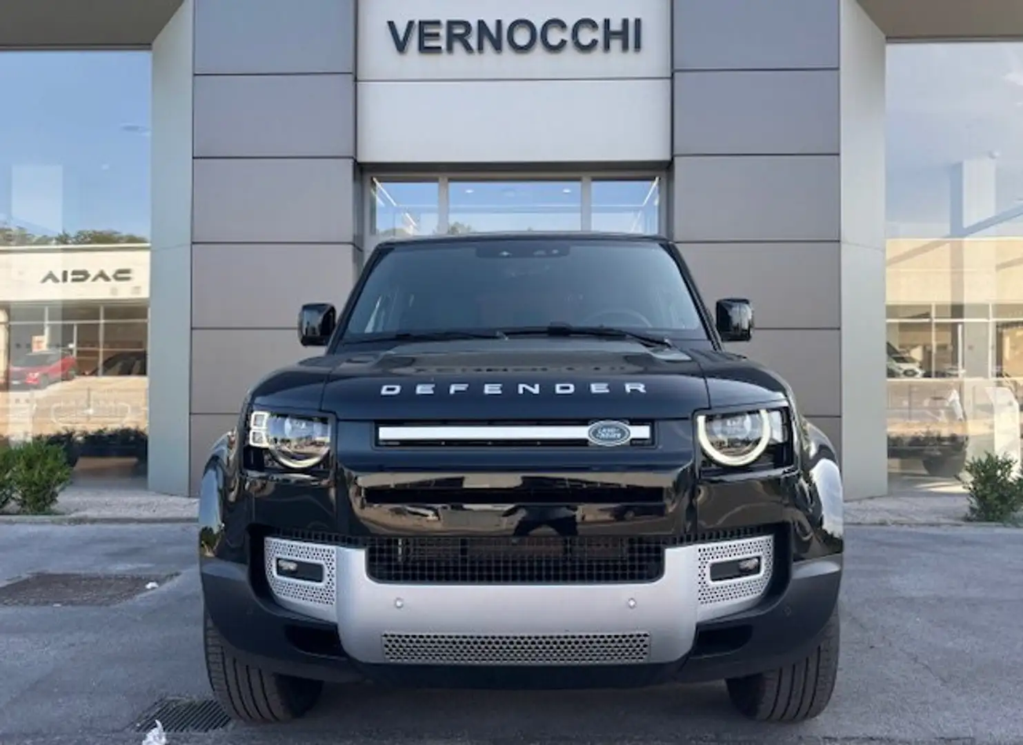 Land Rover Defender 110 3.0D I6 200 CV AWD Auto S Nero - 2