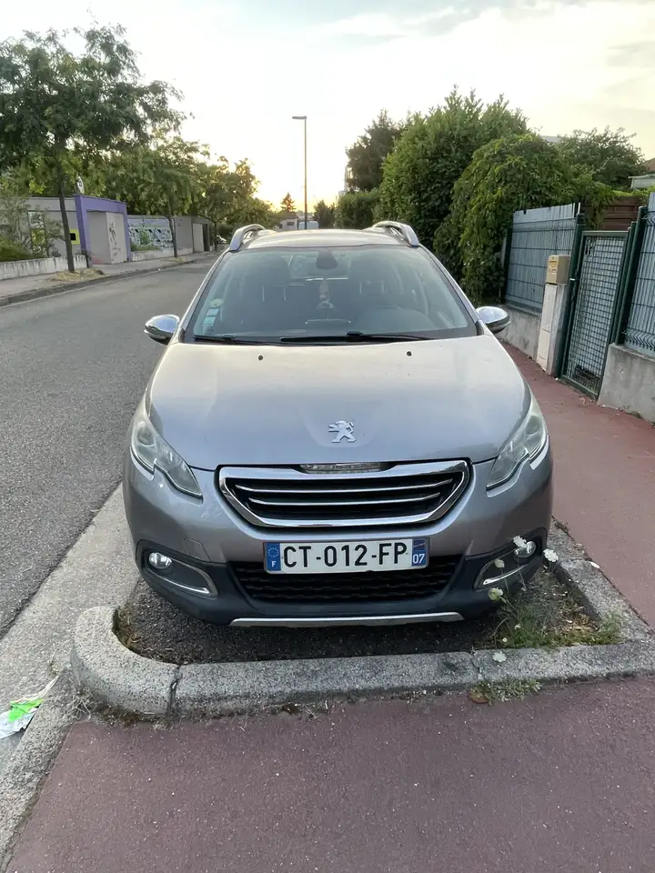 Peugeot 2008 2008 — photo 4