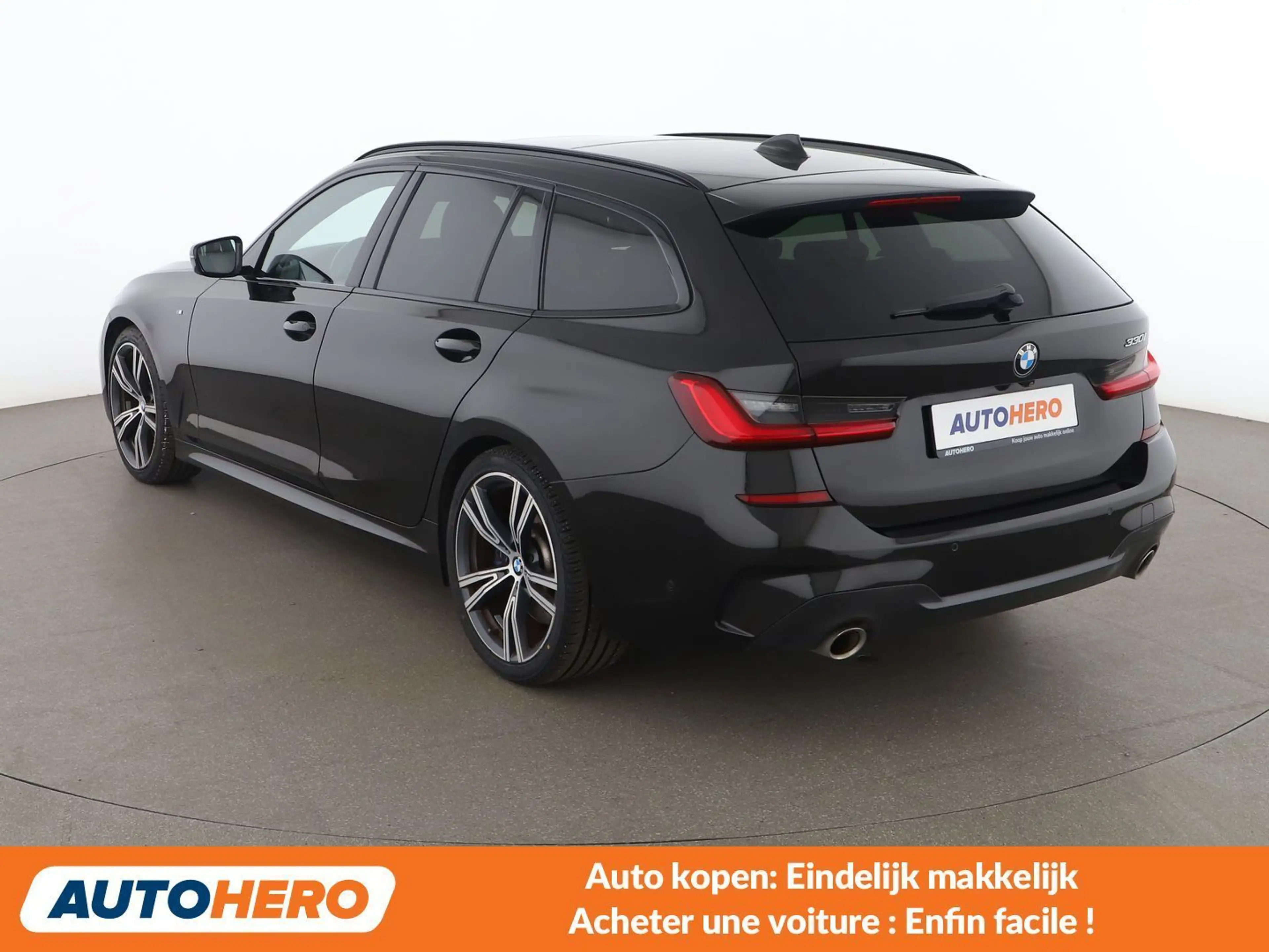 BMW 330 330i M Sport — photo 4