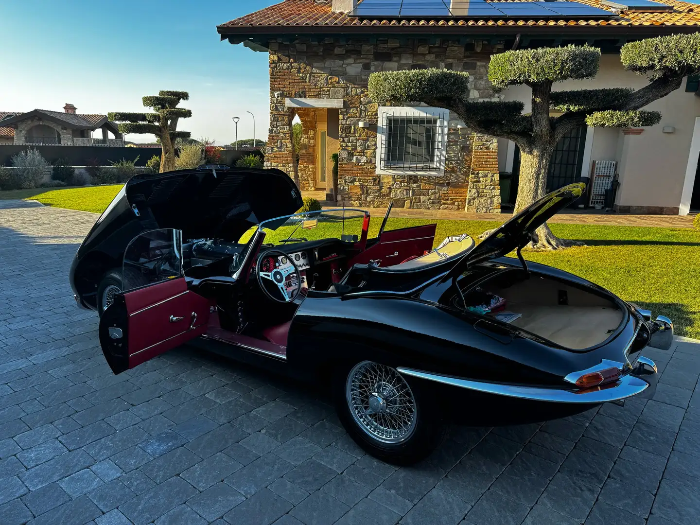 Jaguar E-Type Black - 2