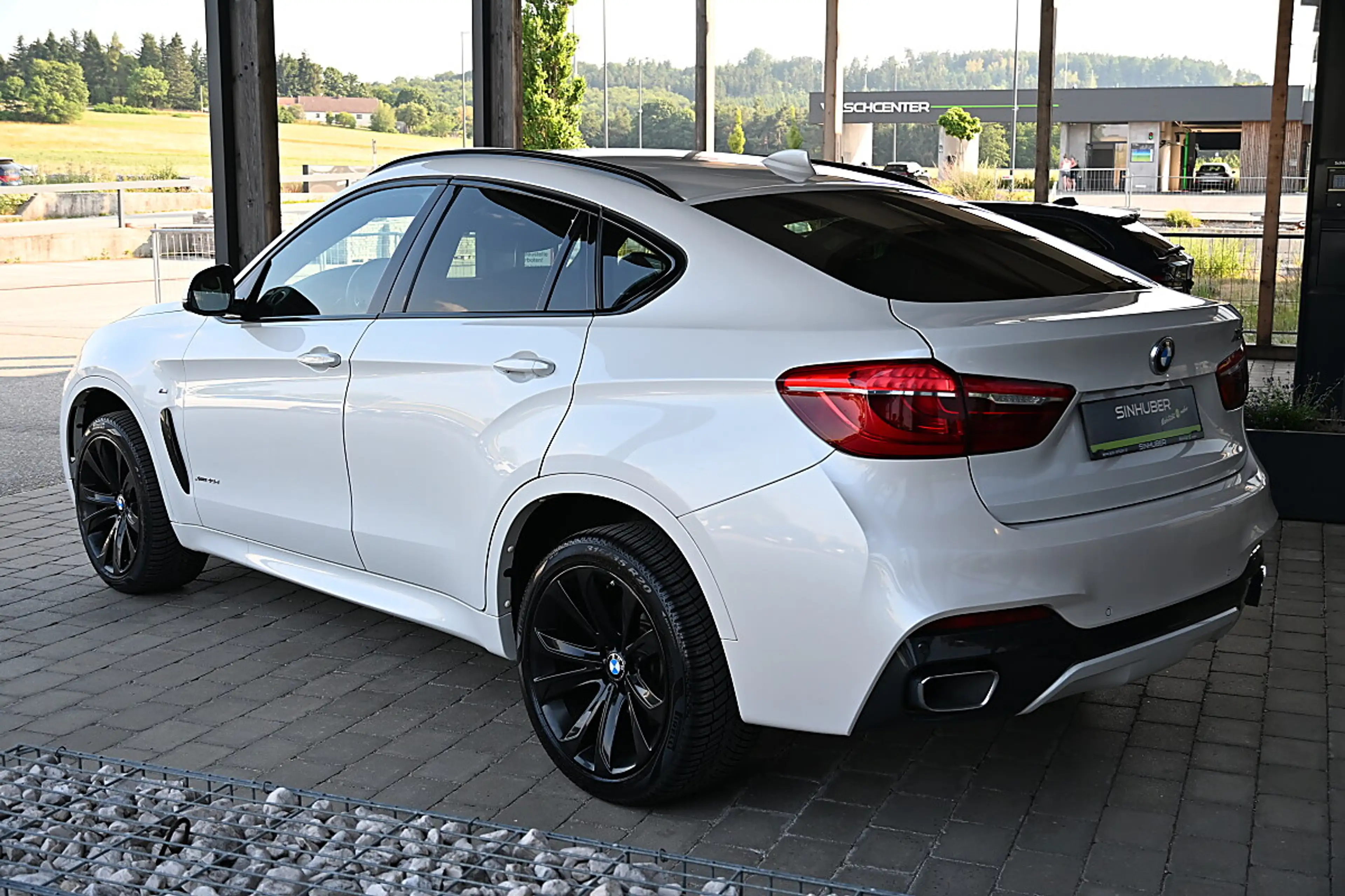 BMW X6 xDrive40d Sport Activity Coupé Aut. NP €113k AH... — photo 3