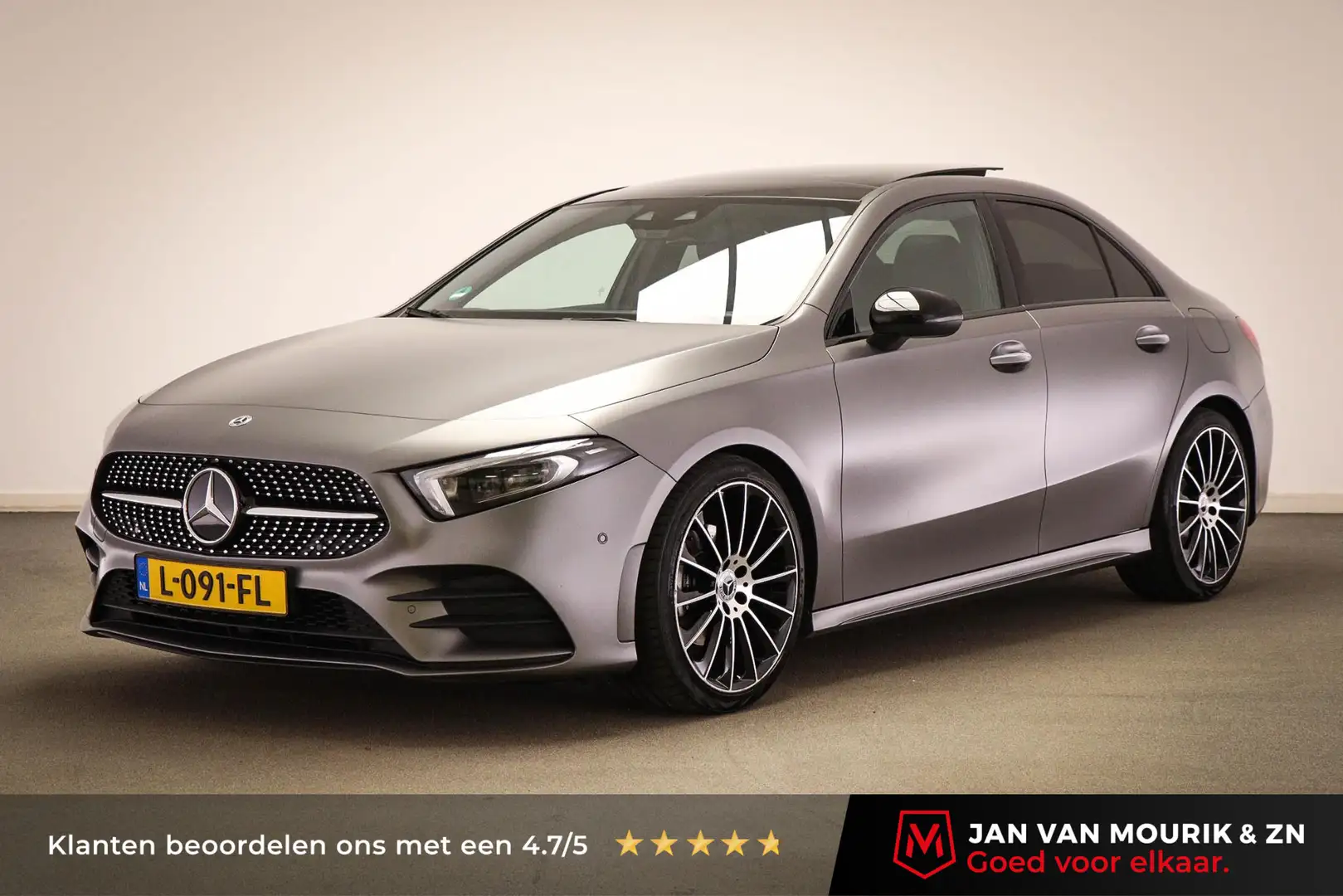 Mercedes-Benz A 180 d Business Solution AMG | ULTIMATE PACK | PANORAMA Grijs - 1