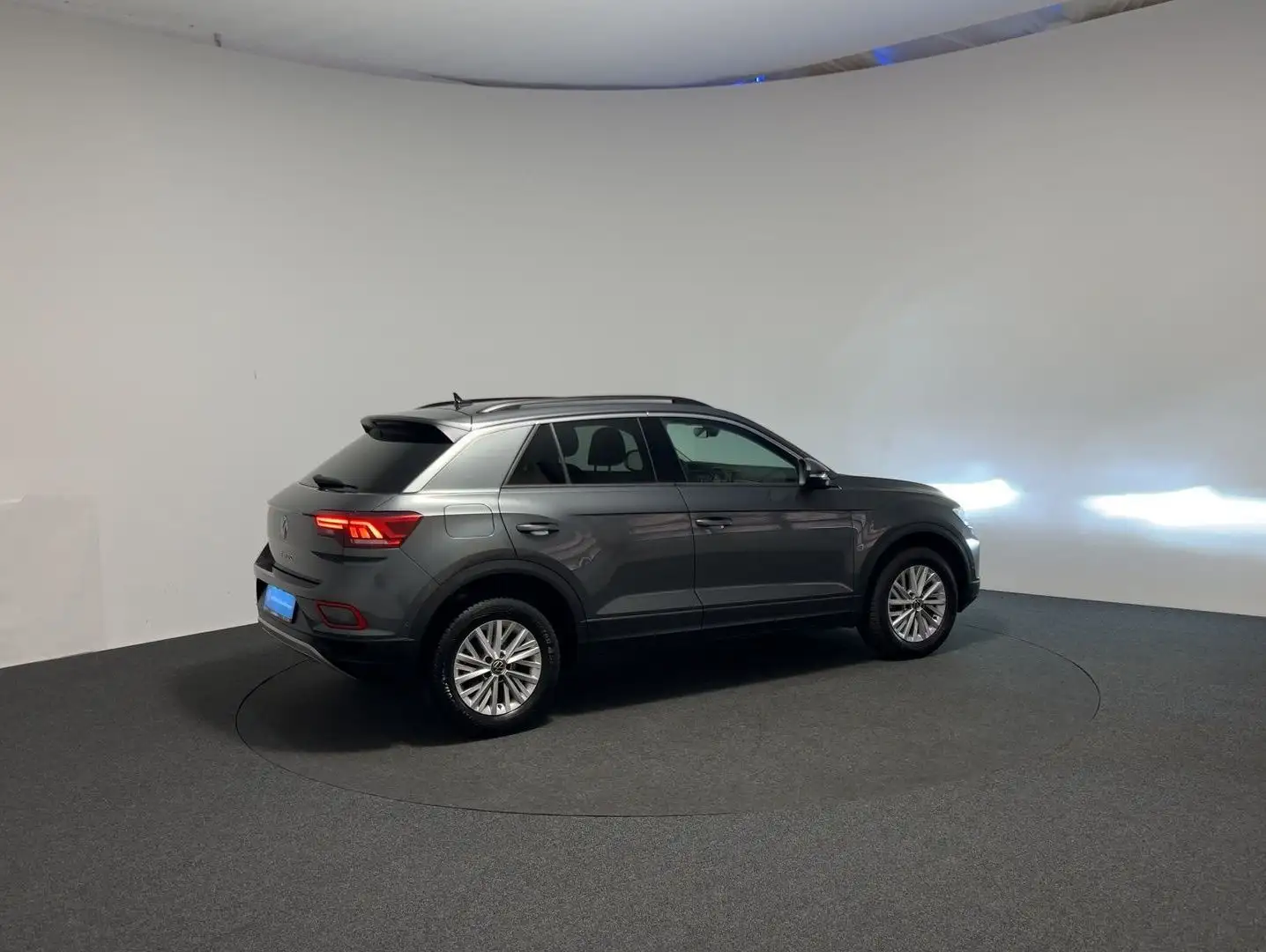 Volkswagen T-Roc 1.0 TSI Life Grau - 2
