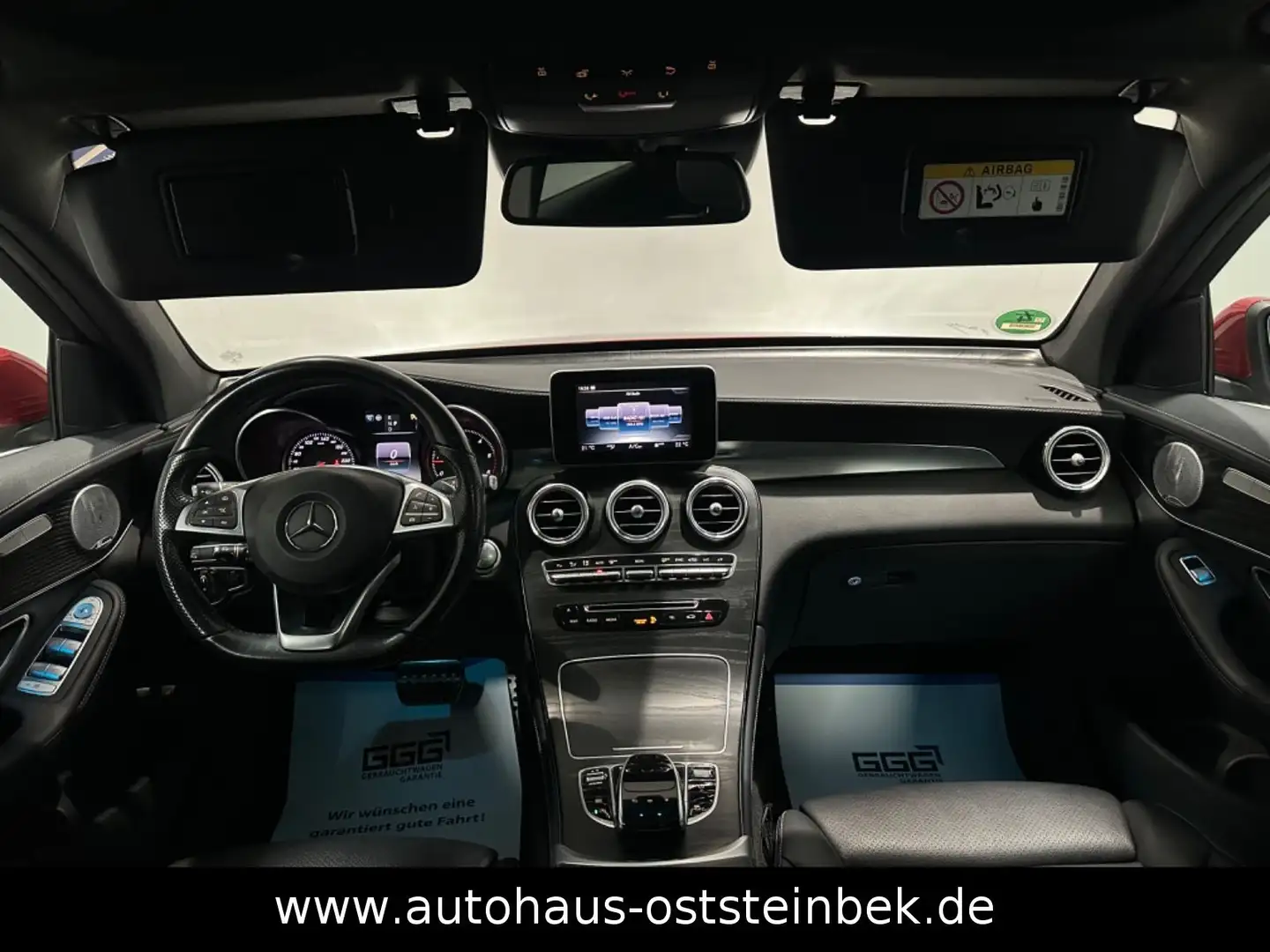 Mercedes-Benz GLC 250 D 4MATIC/AMG-LINE/KAMERA/PANO/LED/AHK/ Červená - 2