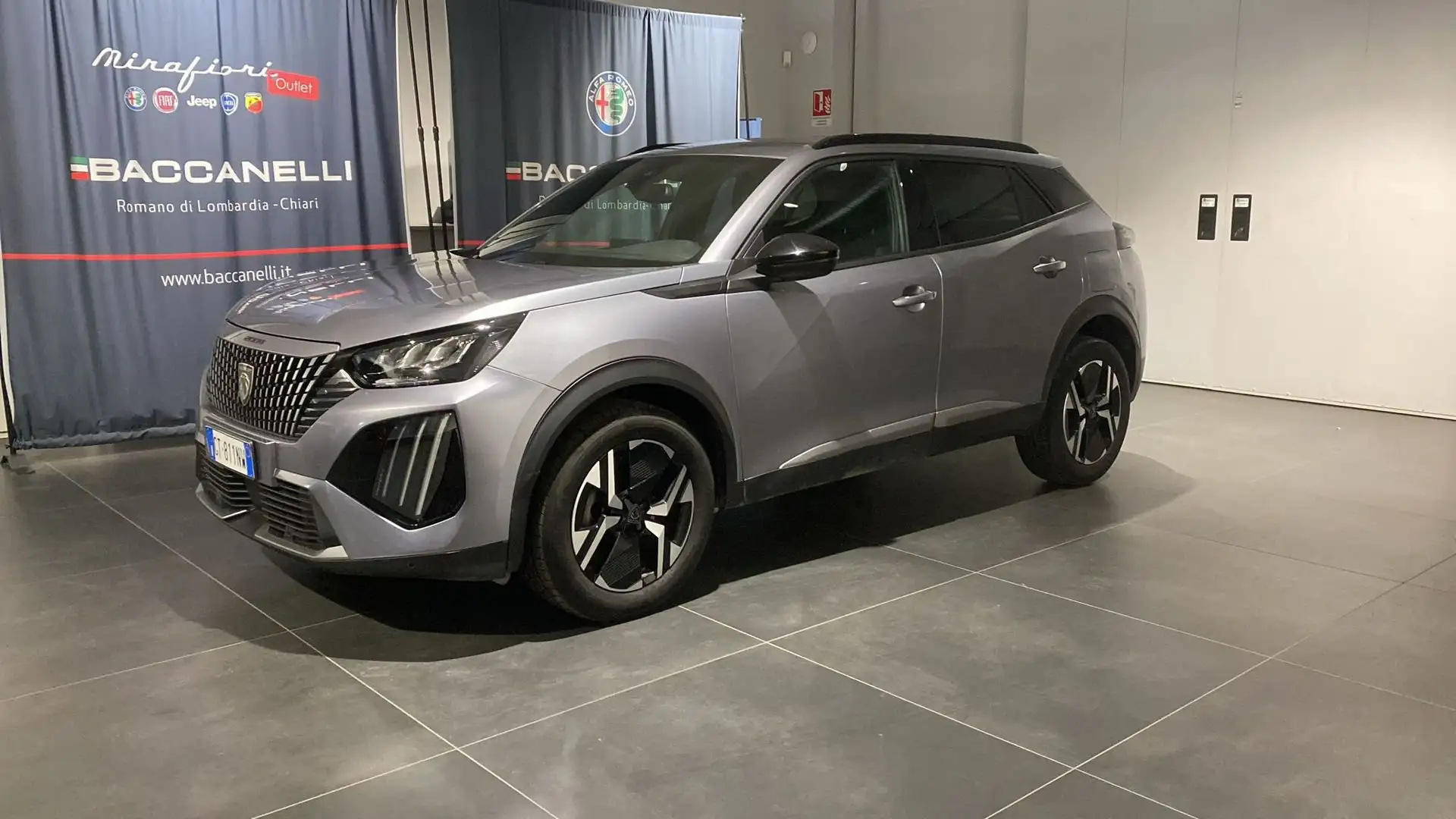 Peugeot 2008 PureTech 100 S&S Allure Argent - 1