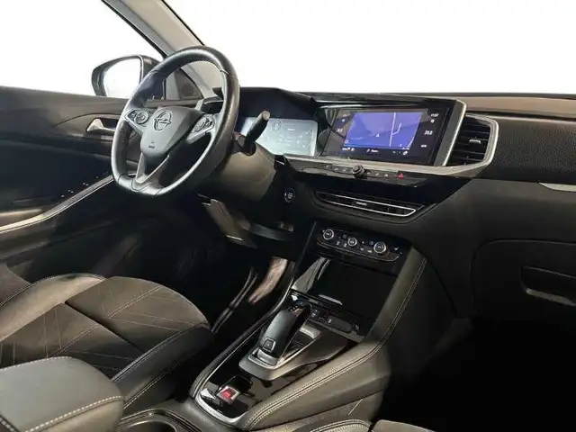 Opel Grandland view 15