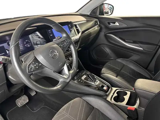 Opel Grandland view 11