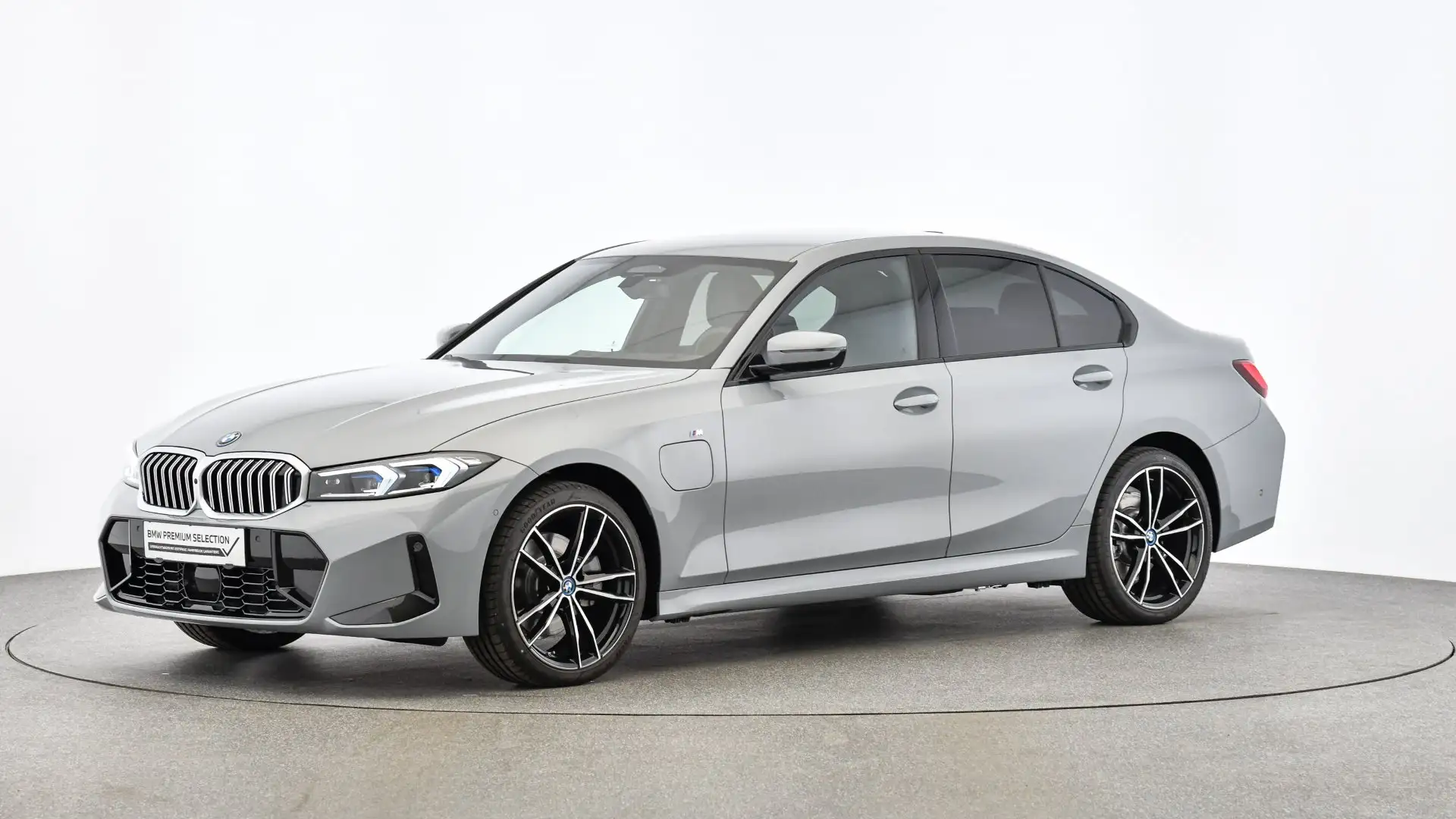 BMW 330 330e xDrive Grigio - 1