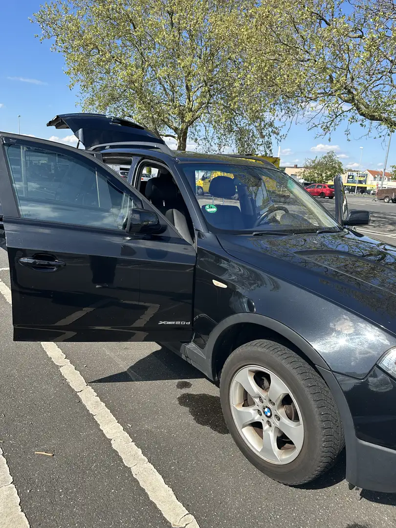 BMW X3 Schwarz - 2