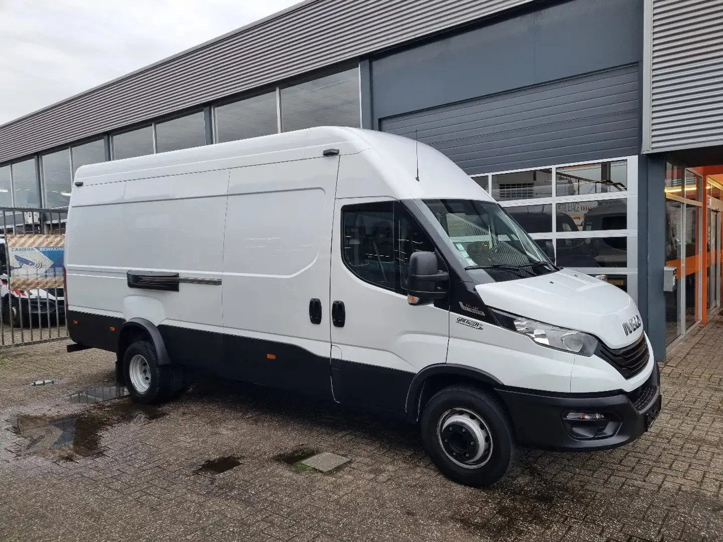 Iveco Daily 70C18 3.0D L4H3 Hi-Matic Euro 6 GVW 7000 kg (2) Blanc - 1
