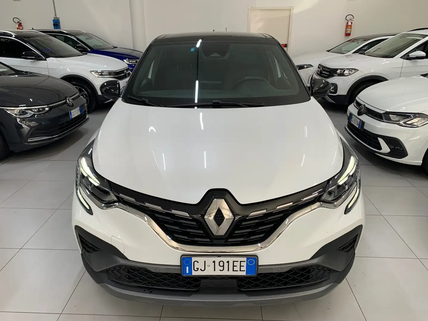 Renault Captur Captur 1.6 E-Tech hybrid RS Line 145cv auto Weiß - 2