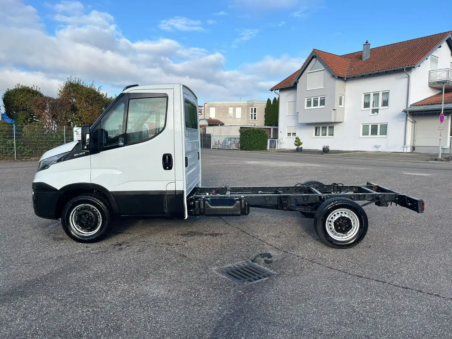 Iveco Daily 35 S13*Fahrgestell*Einzelkabine*ESP* Weiß - 2