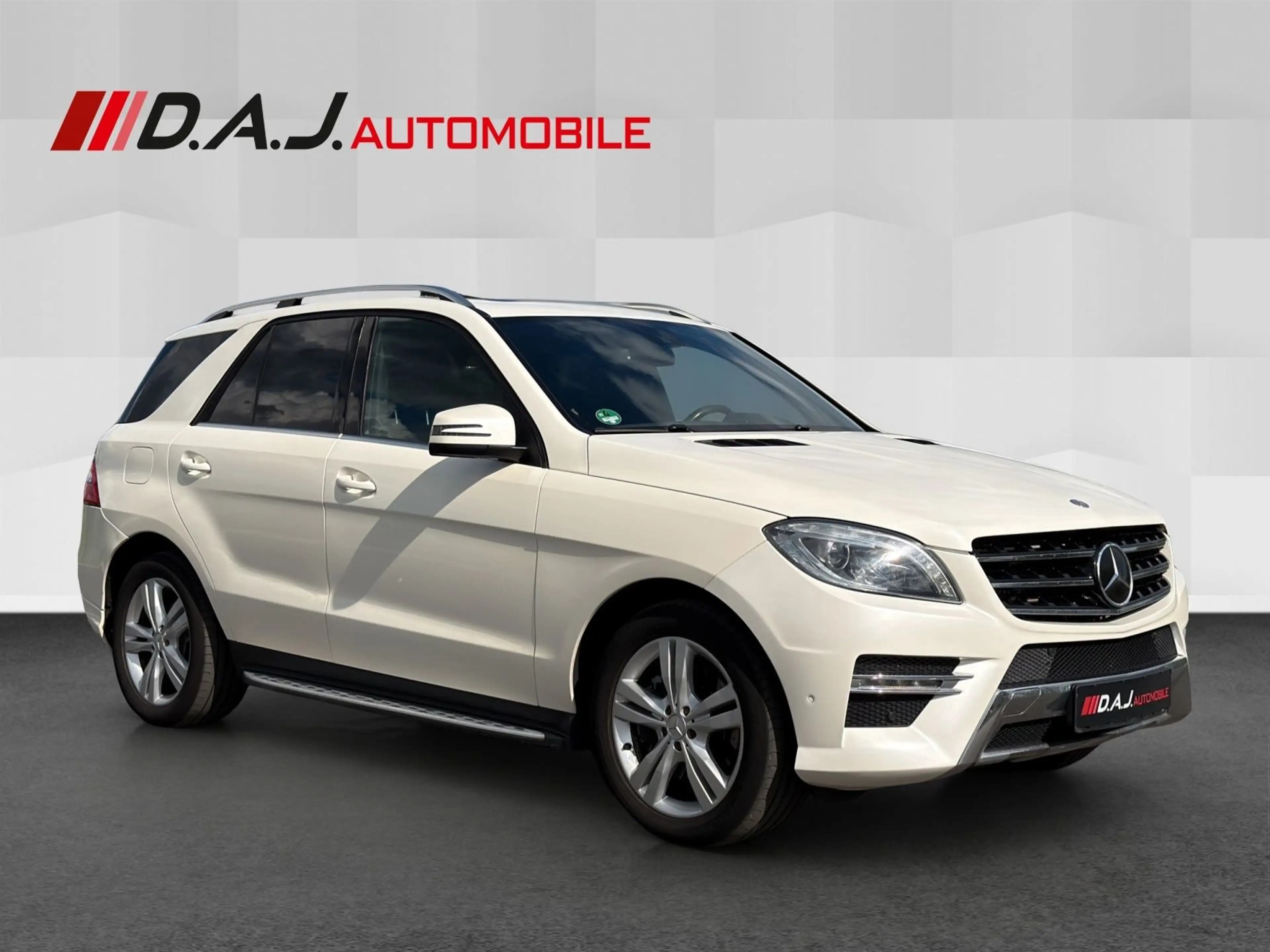 Mercedes-Benz ML 350 CDI BlueTec AMG Paket Airmatic ILS RFK SD — photo 7
