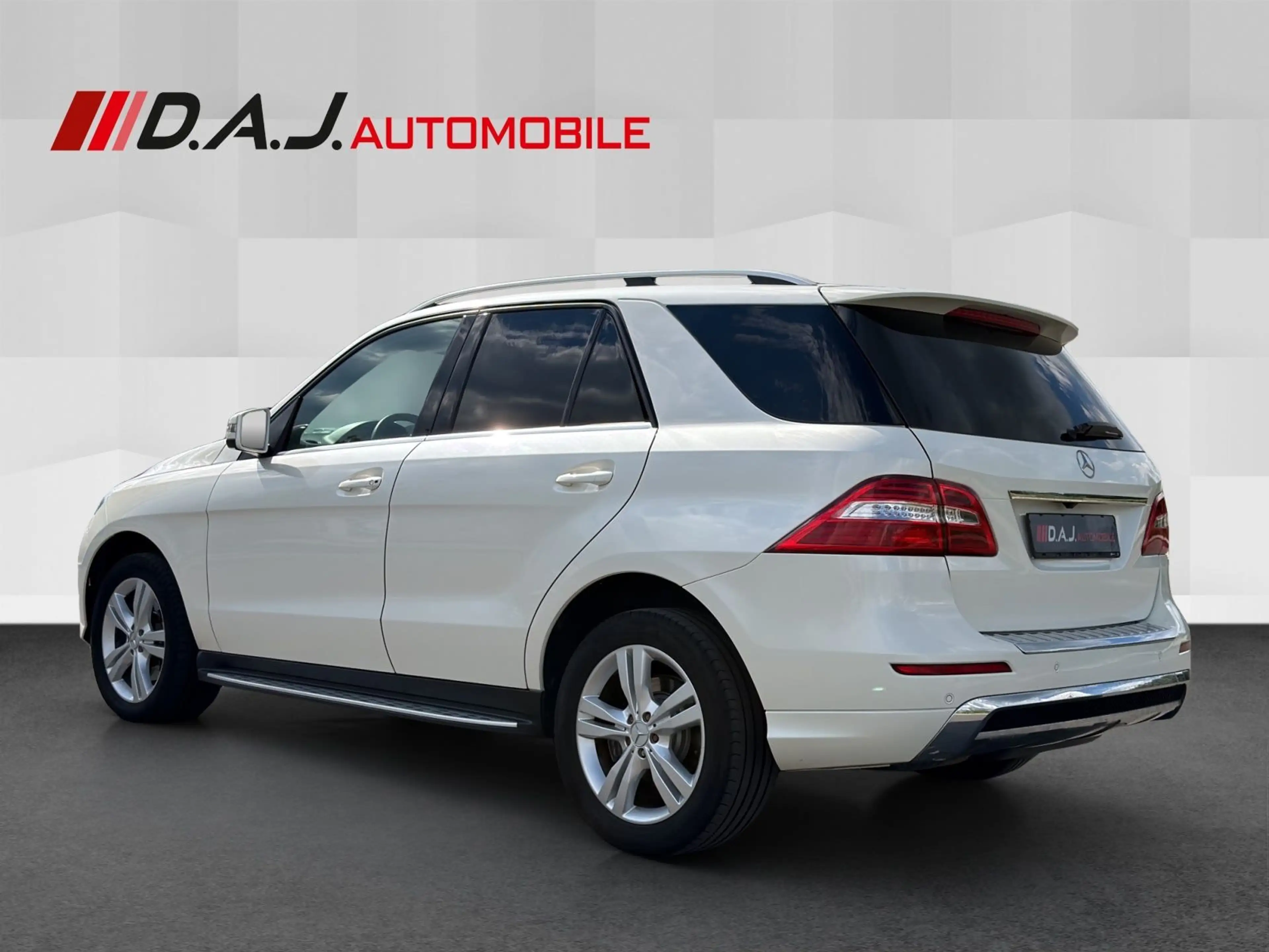 Mercedes-Benz ML 350 CDI BlueTec AMG Paket Airmatic ILS RFK SD — photo 3
