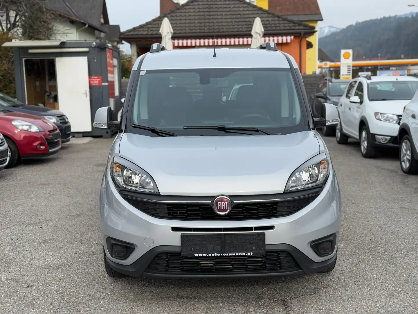 Fiat Doblo MAXI FamilyVan Diesel TÜV NEU 1.Besitz Navi AHK Silber - 2