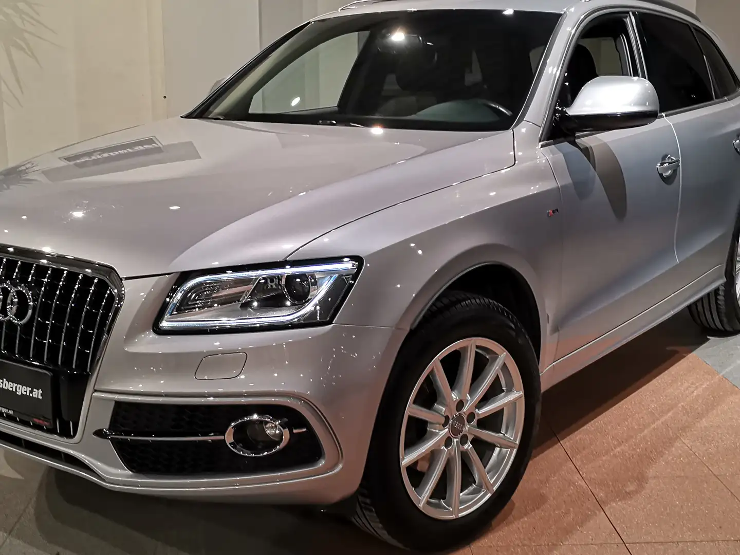 Audi Q5 2.0 TDI Aut. Sport-Quattro S-Line*AHK*Leder*Pano* Silber - 2