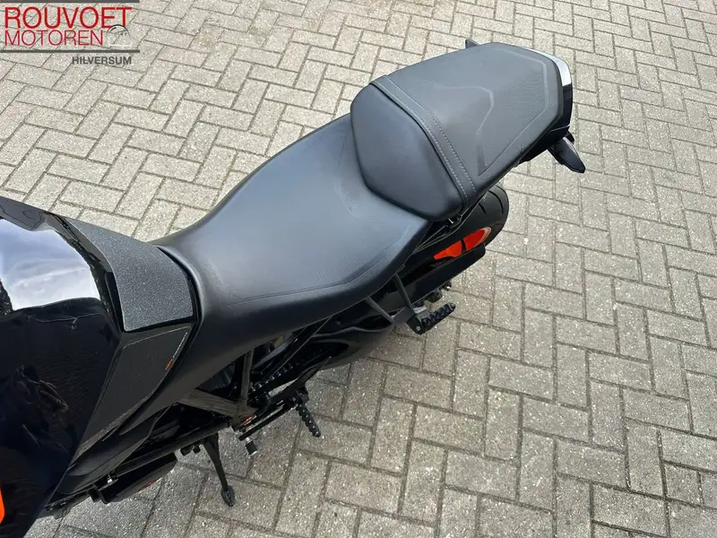 KTM 1290 Super Duke R - foto 7
