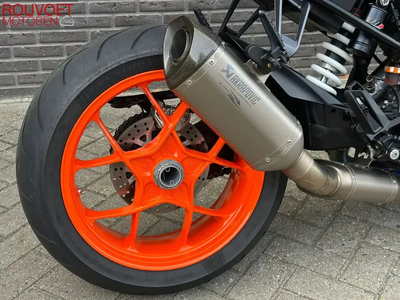 KTM 1290 Super Duke R - foto 5
