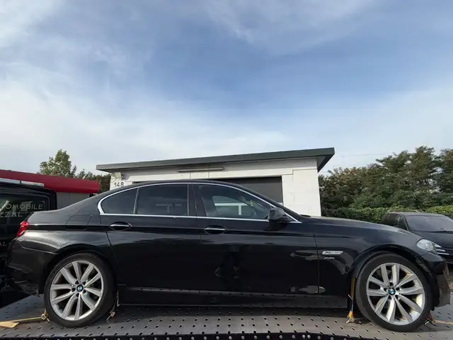 BMW 535 5 Limousine 535 d xDrive/MOTORSCHADEN